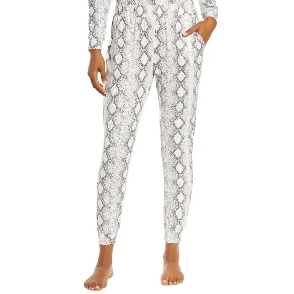SOCIALITE Lounge Joggers